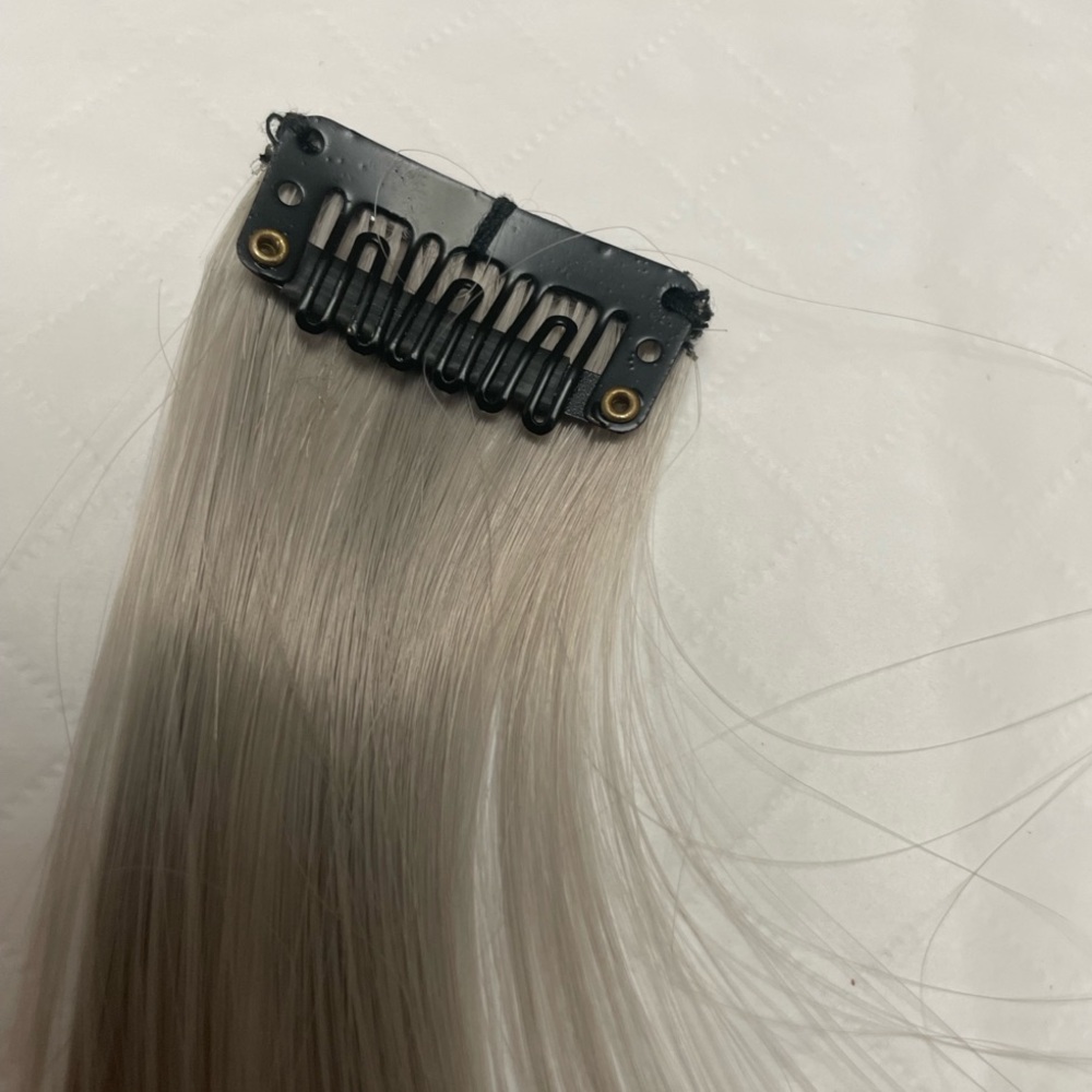 Premium Silver Hair Extension Clip ⬇️ 2/$22.00 ⬇️